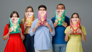 Ndaj buzëqeshjen med Lay's